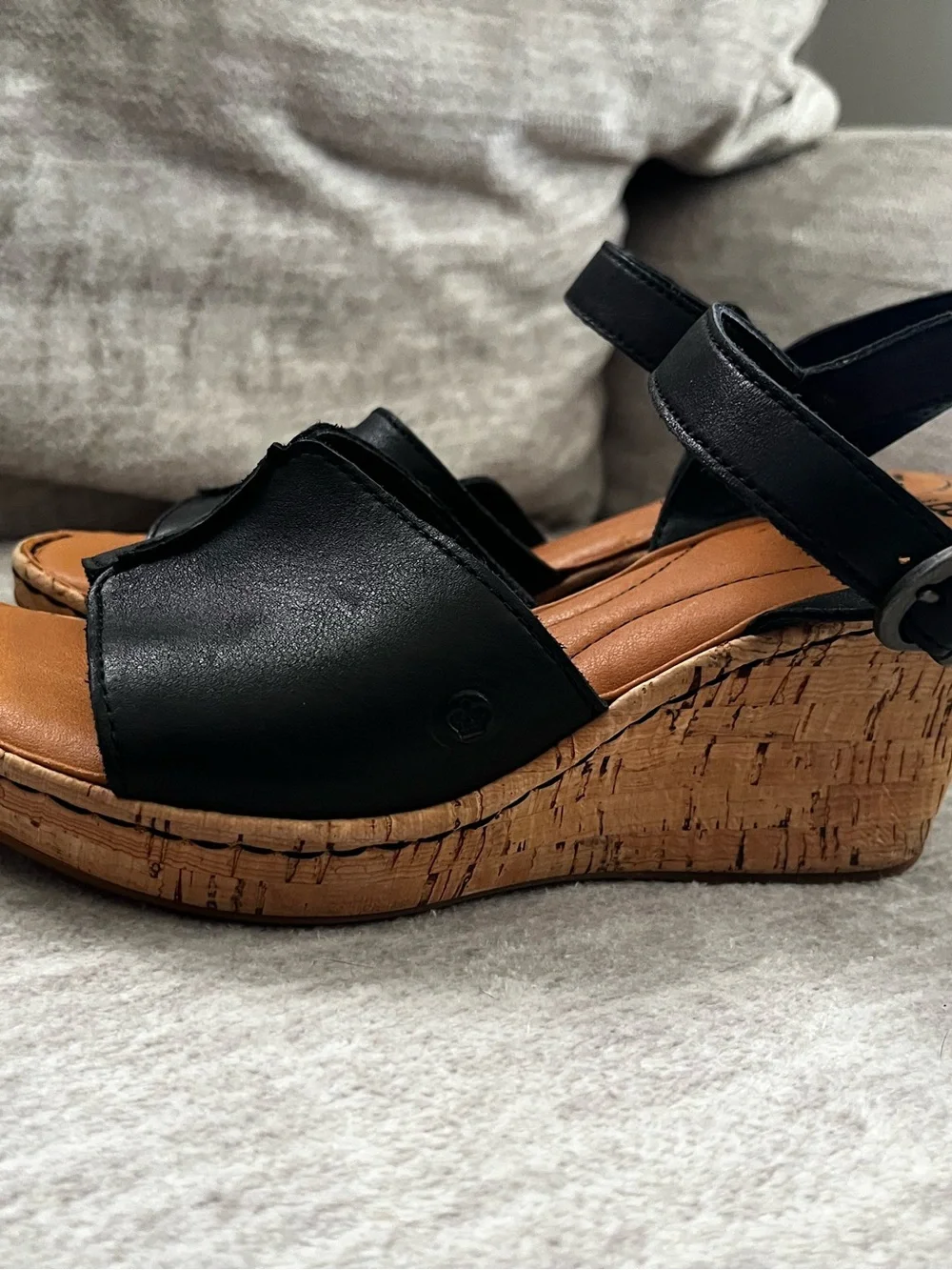 BORN AGNIO Black Leather 3 Inch Cork Bottom Wedges Size 7.5M